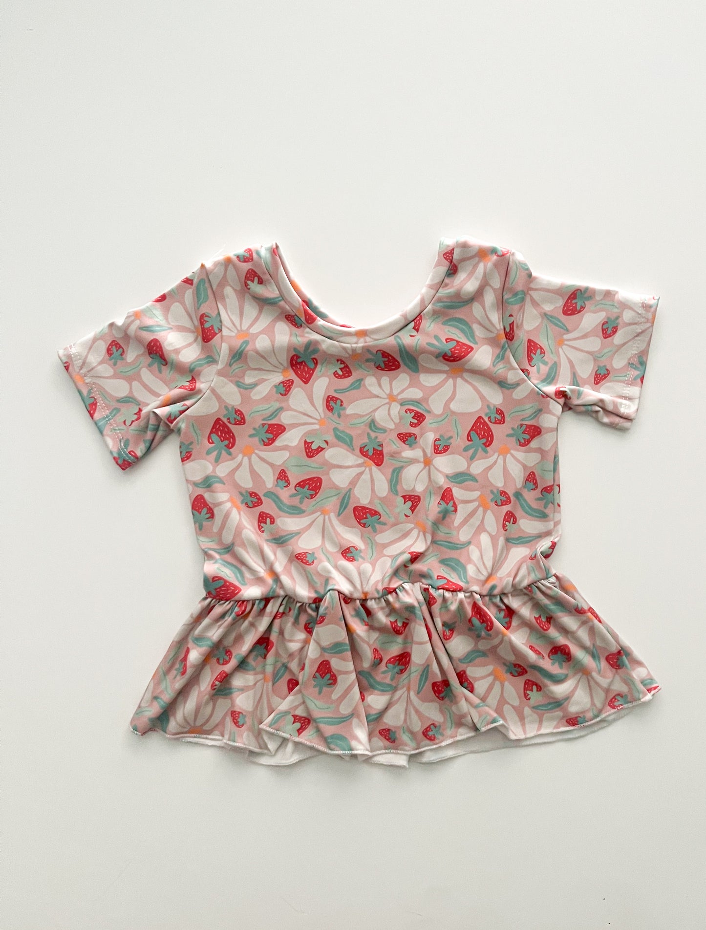 5 Abstract Strawberry Short Sleeve Peplum