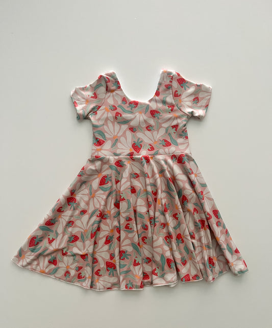 18/24 Abstract  Strawberry Daisy Twirl Dress